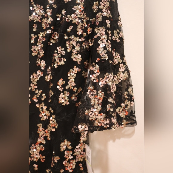 Alex Evenings Sequin Lace Cocktail Dress - Picture 5 of 11